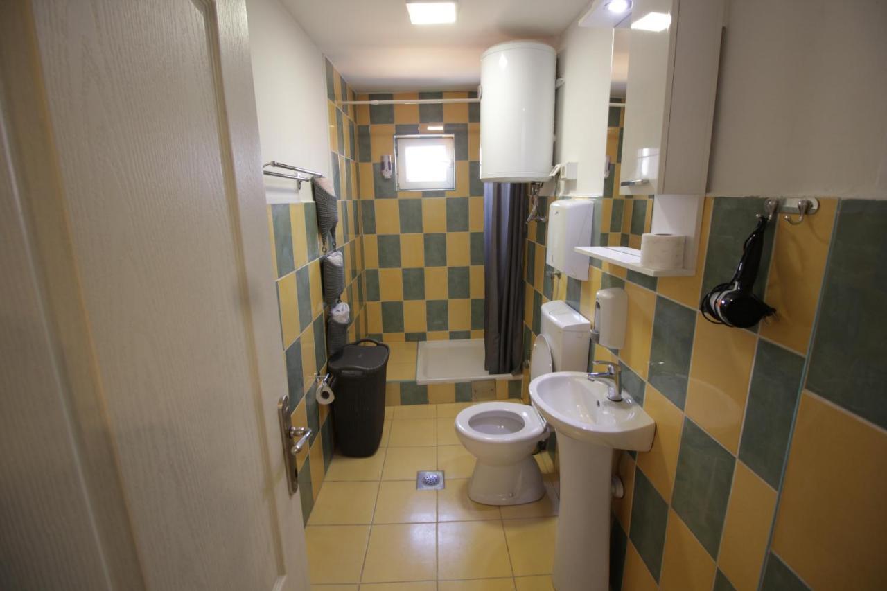 La Paloma Blanca Apartment ทูซลา ภายนอก รูปภาพ