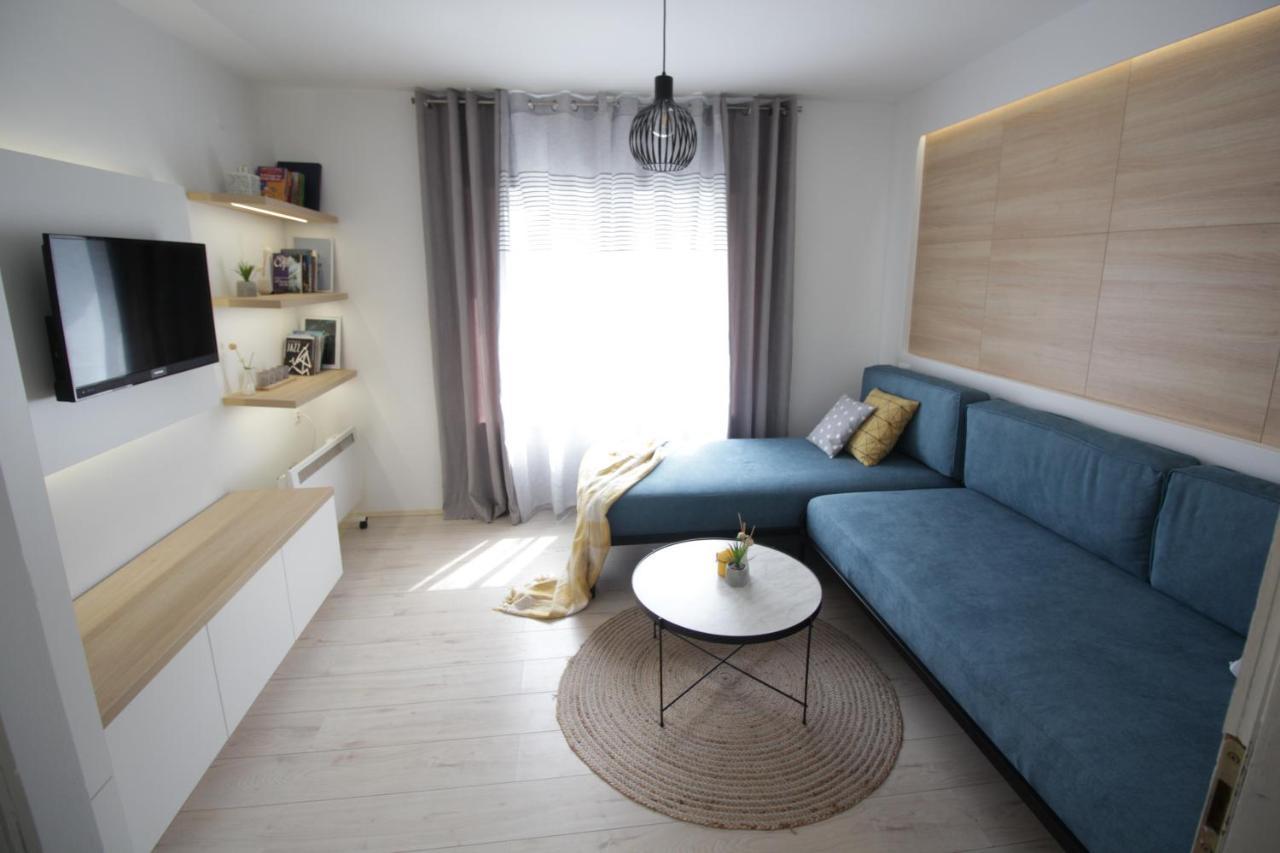 La Paloma Blanca Apartment ทูซลา ภายนอก รูปภาพ