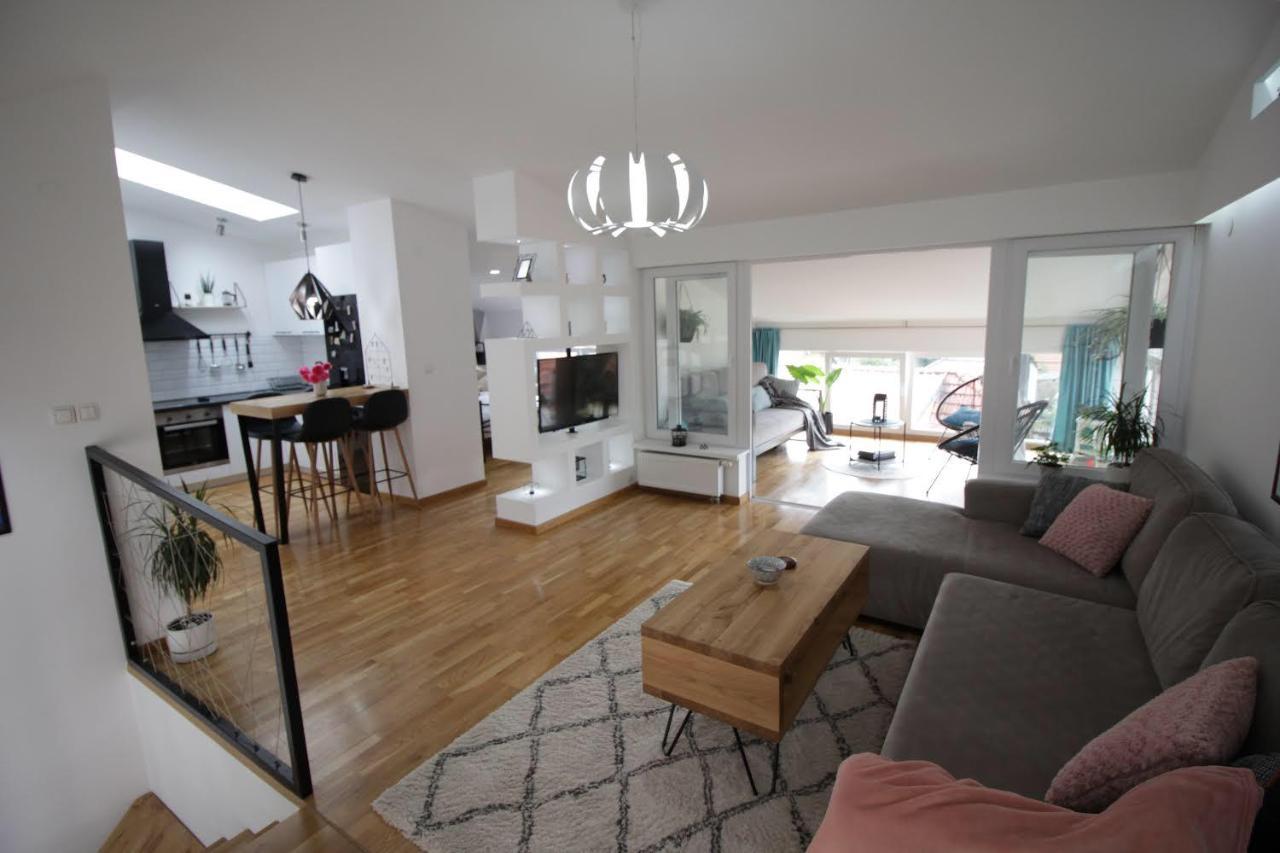 La Paloma Blanca Apartment ทูซลา ภายนอก รูปภาพ