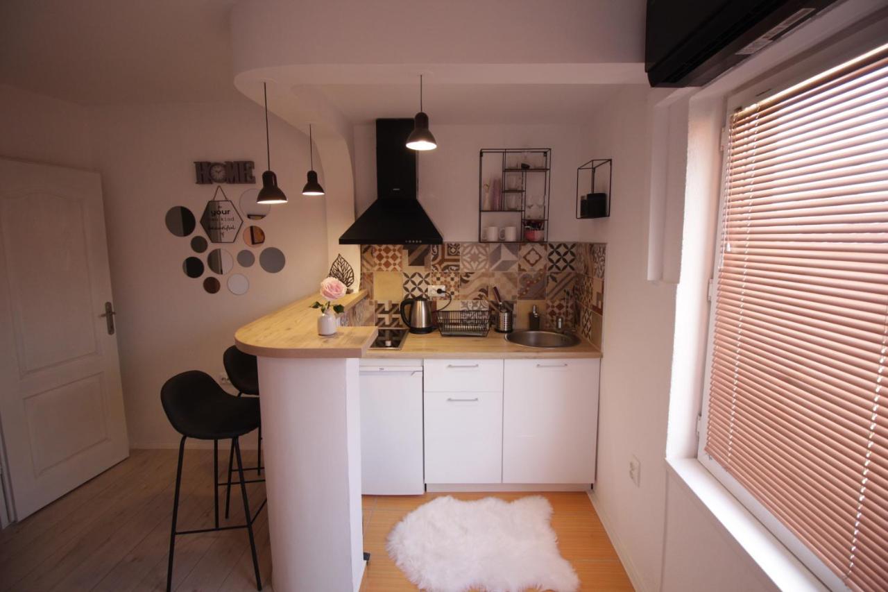 La Paloma Blanca Apartment ทูซลา ภายนอก รูปภาพ